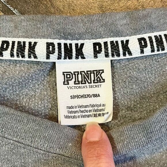 Victoria’s Secret PiNK Gray Campus Crew Sweatshirt Small - Picture 9 of 12